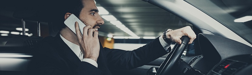 Chauffeur au volant