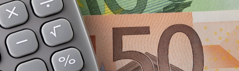  Calculatrice et billets d'euros