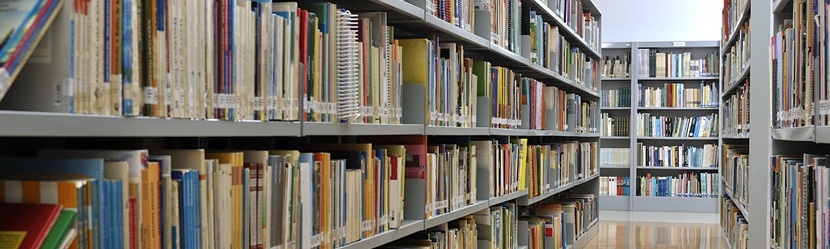  Couloir de bibliothèque