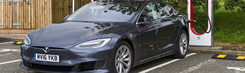  Voiture Tesla 