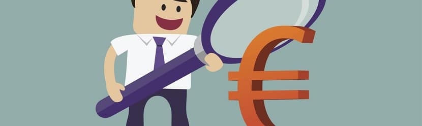 Un bonhomme en face du sigle de l'euro 