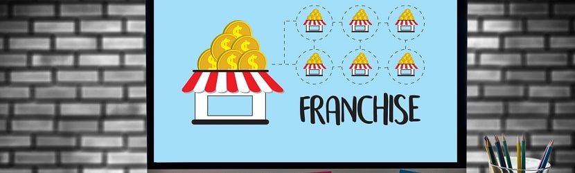   Ecran d'ordinateur avec la mention franchise