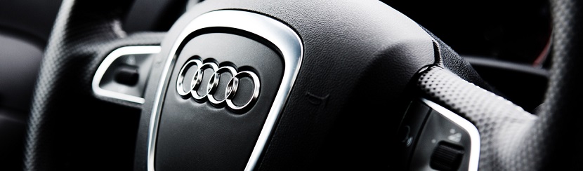 volant d'une voiture audi