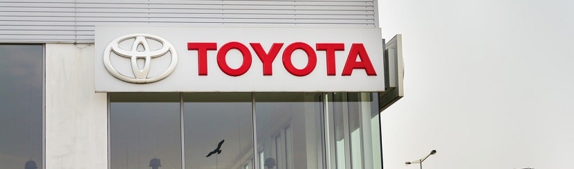 enseigne Toyota