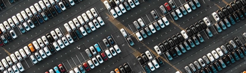 flottes d'entreprise sur parking