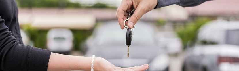 échange de clef de voiture