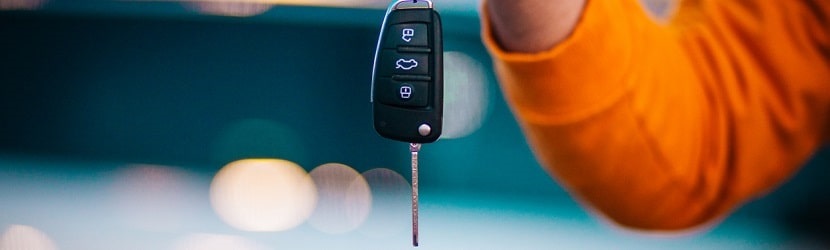  prise en main de clé de voiture